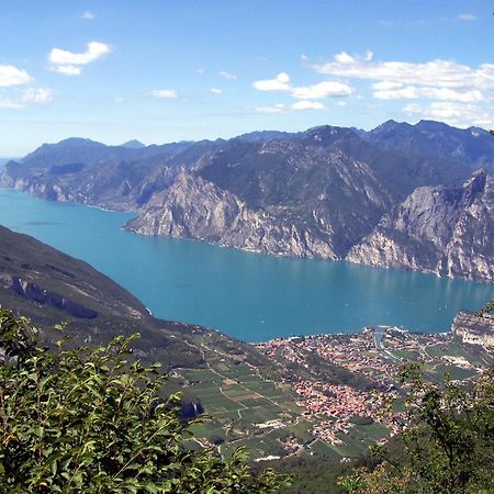 Casa Di Nin Torbole Sul Garda Exterior foto